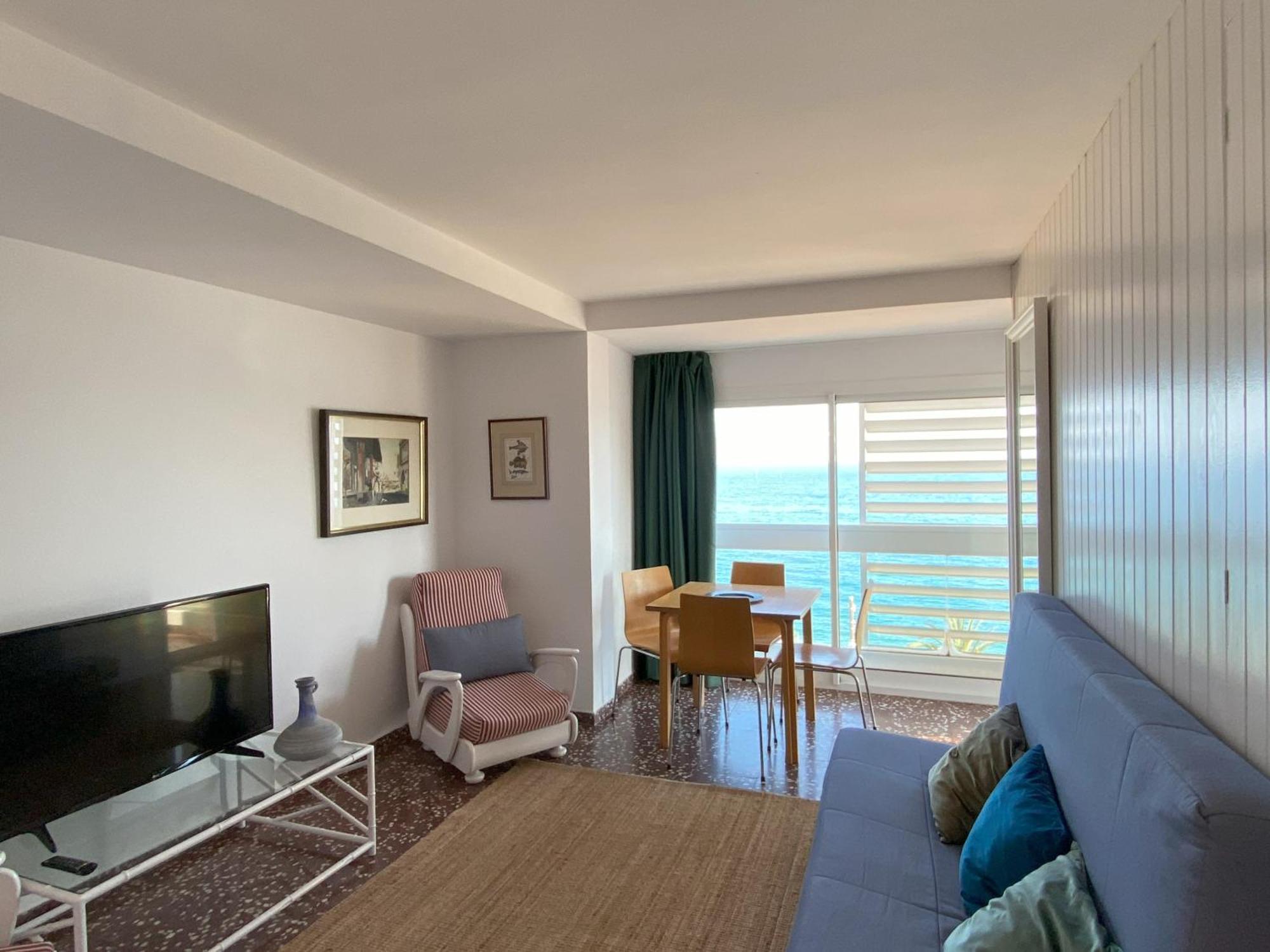 Mediterranean Apartment In Lloret De Mar Next To The Sea Экстерьер фото