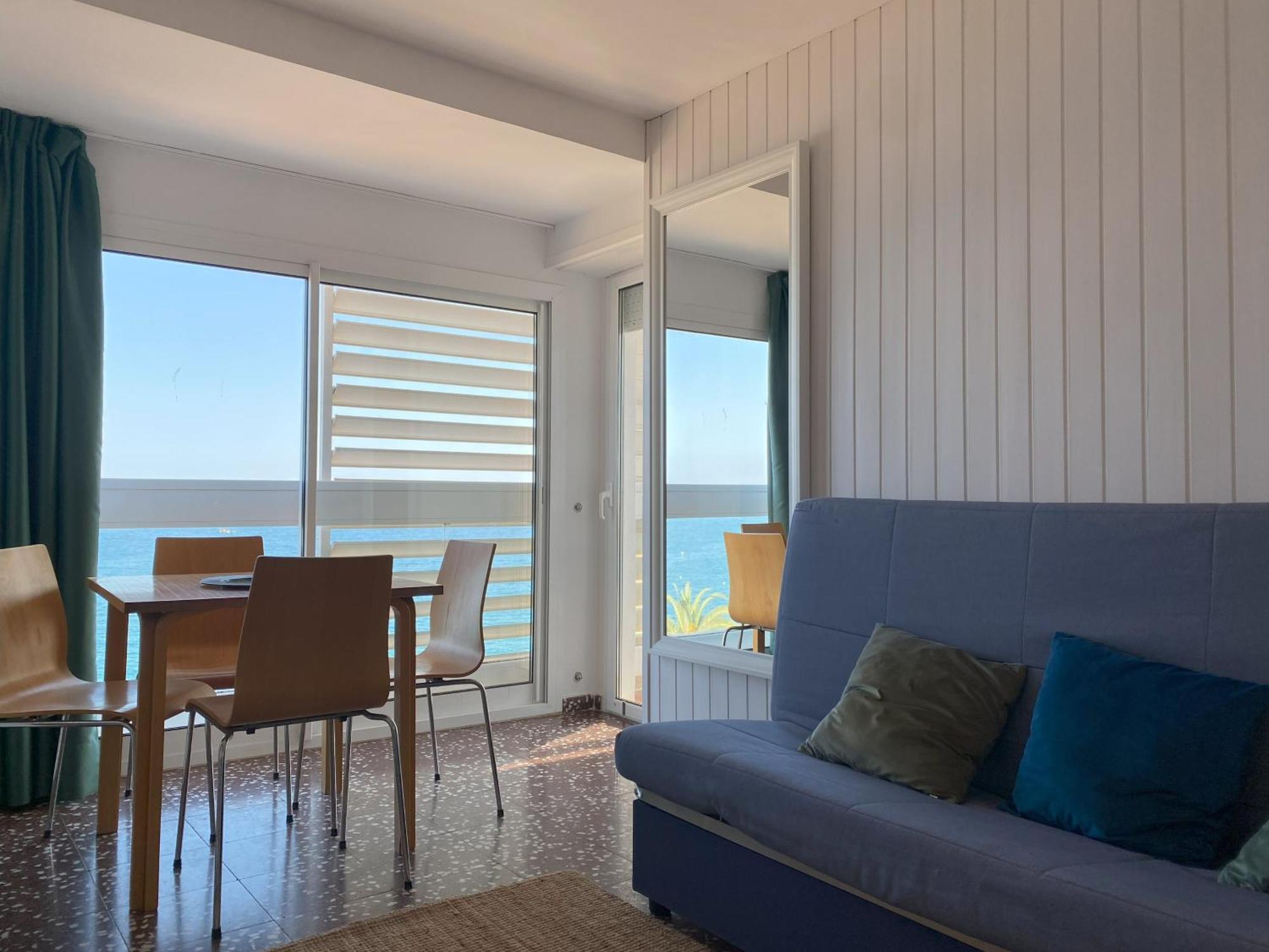 Mediterranean Apartment In Lloret De Mar Next To The Sea Экстерьер фото